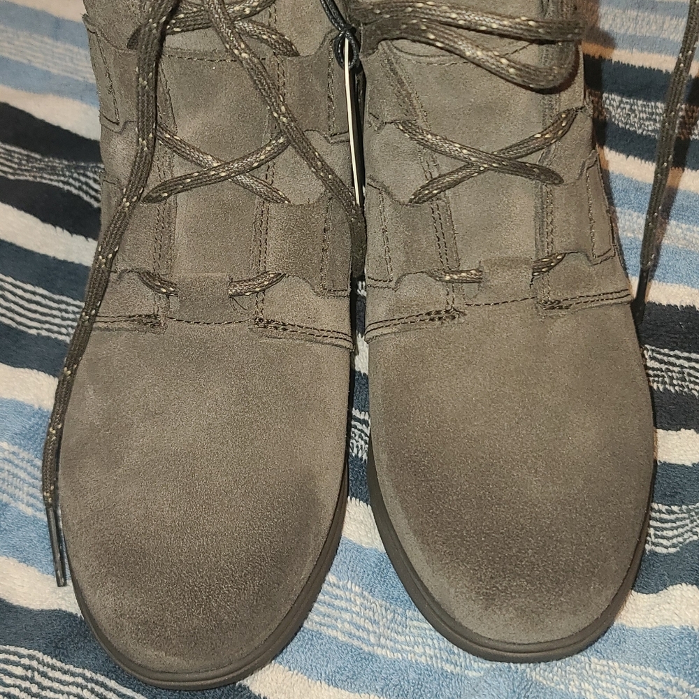 Sorel Boots - Picture 7 of 16